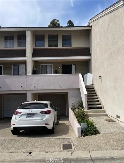 404 Brighton Springs photo 2