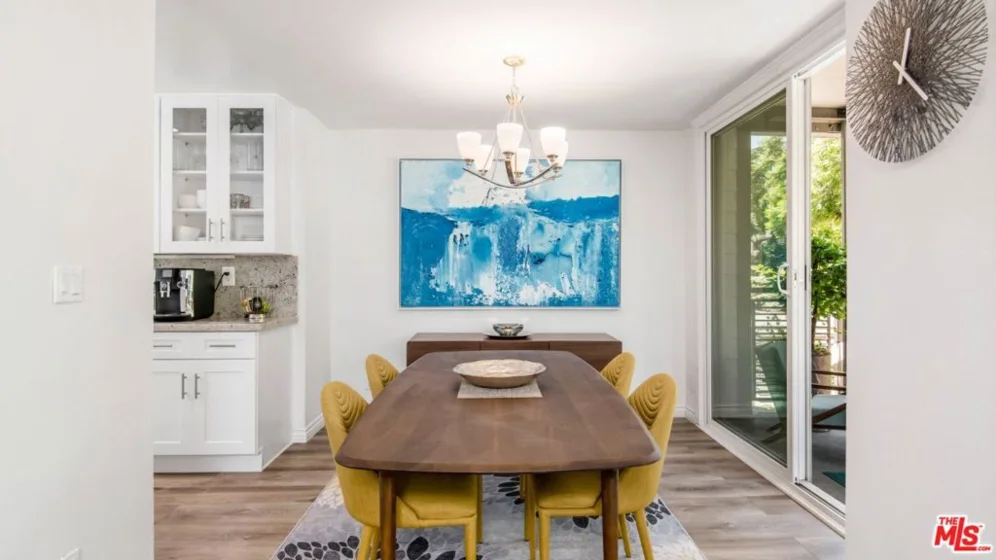 424 N Palm Drive #101 photo 9
