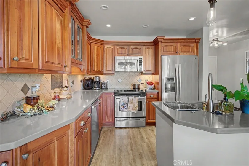 6315 S Marina Pacifica Drive photo 4