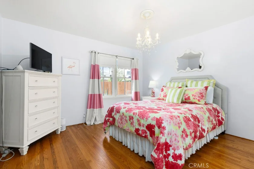 1825 E 3rd Street #4 photo 36