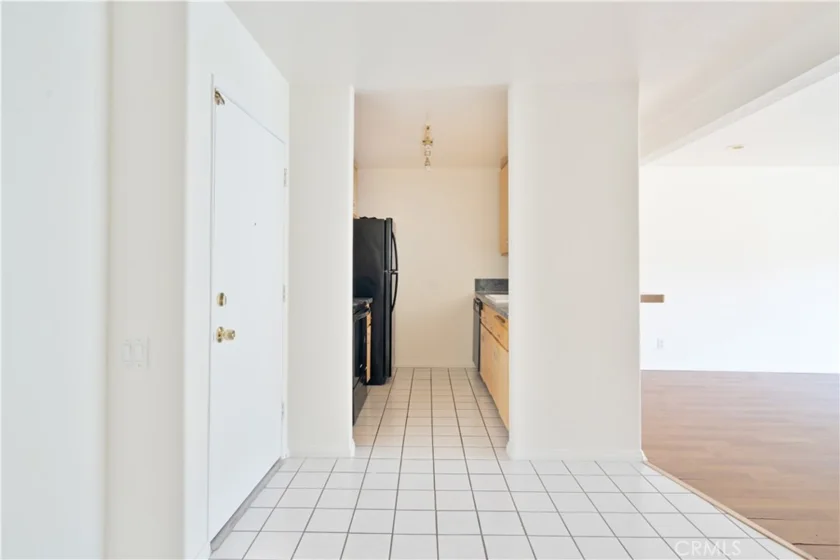 5460 White Oak Avenue #E129 photo 7