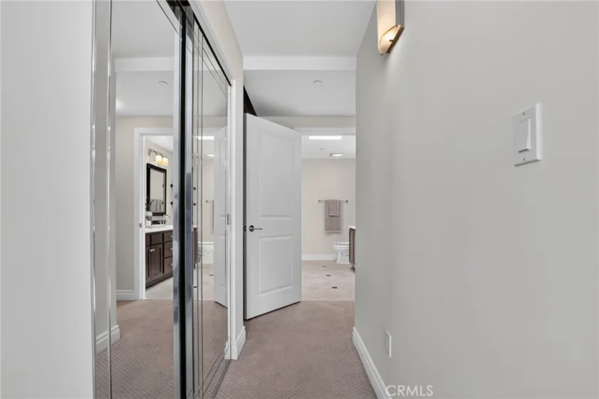 4424 Whitsett Avenue #303 photo 24