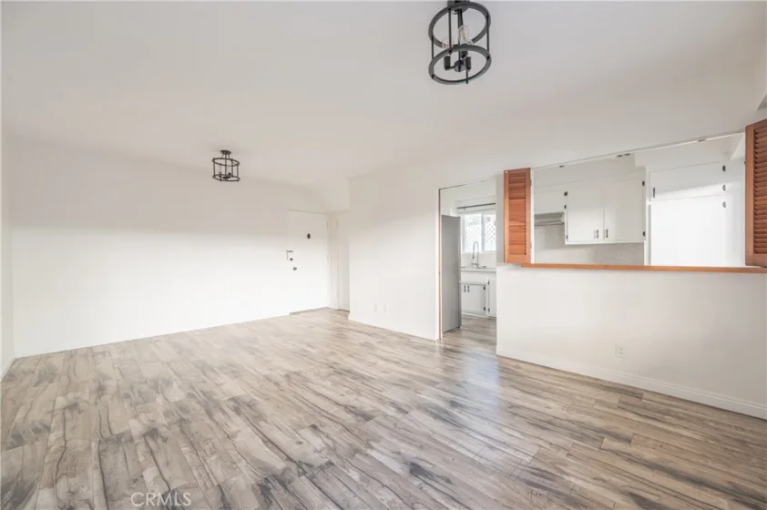 4579 Ambrose Avenue #4 photo 16