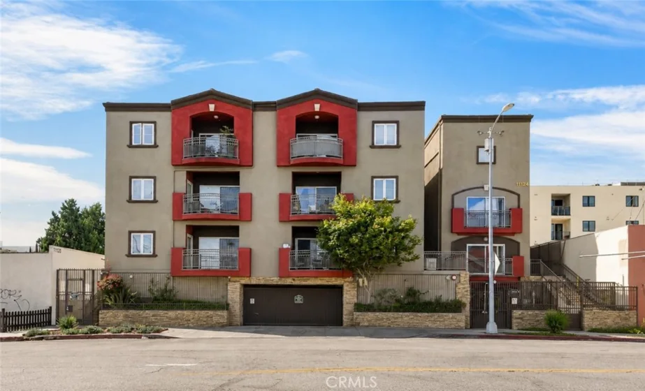 11124 Burbank Boulevard #108 photo 1