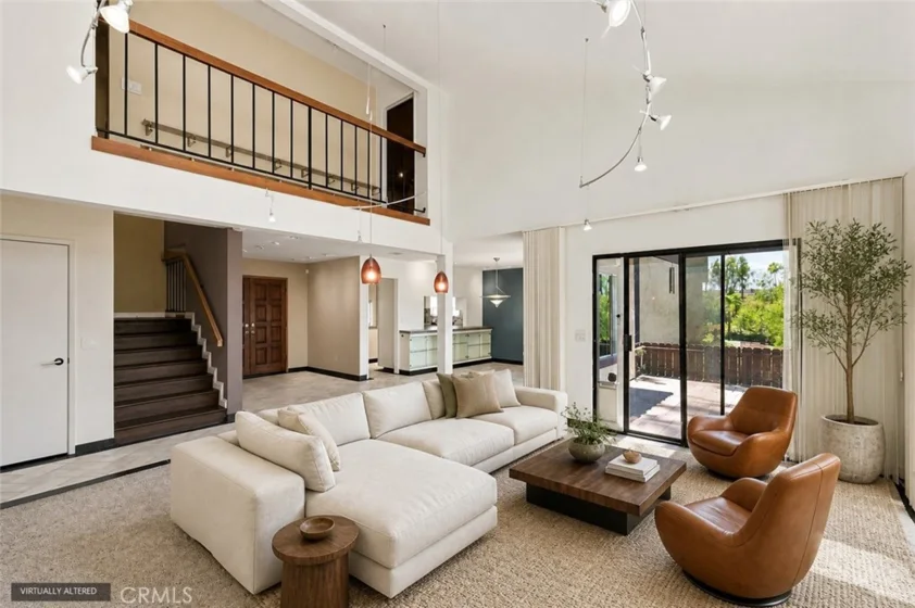 440 Elsmere Drive photo 8