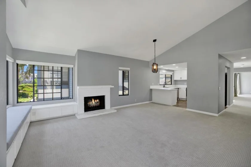 8878 Regents Road #201 photo 30