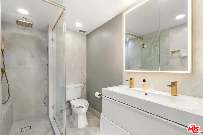 2160 Century Parkway #702 photo 15