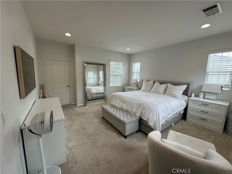 1487 Montgomery photo 19