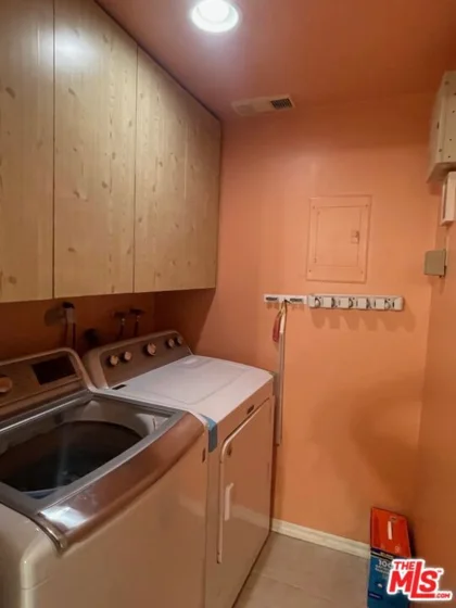 1840 Veteran Avenue #106 photo 29