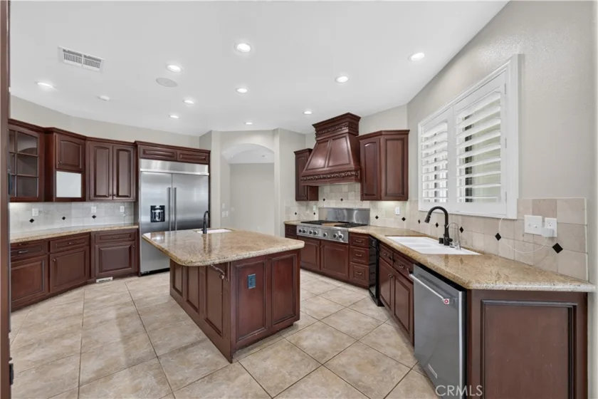 21100 Paseo Montana photo 16