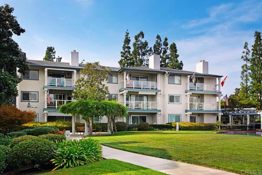 1682 Circa Del Lago #A205 photo 1