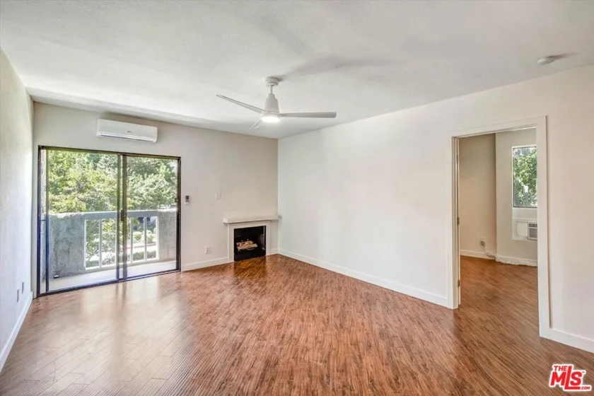 4506 Saugus Avenue #10 photo 13