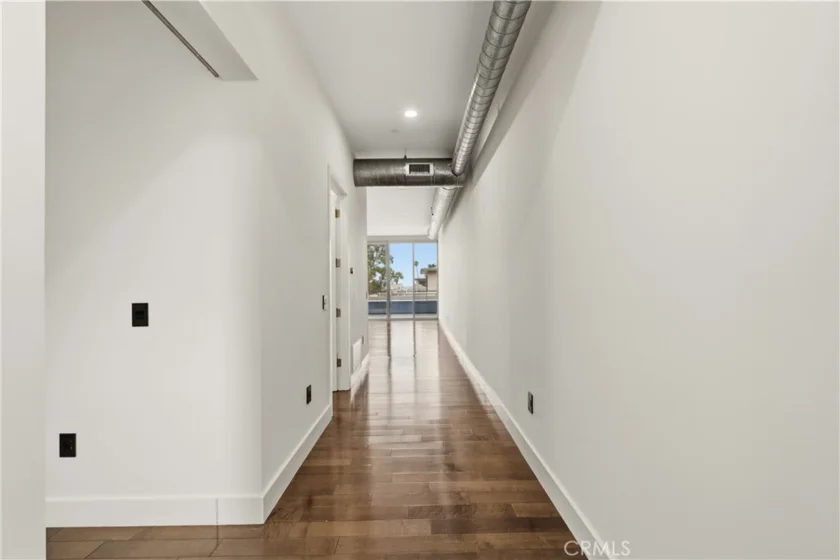 433 Pine #408 photo 11