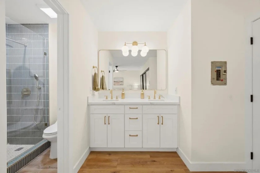 7954 Mission Center #B photo 9