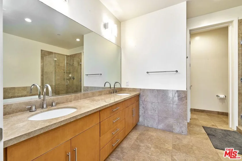 3223 W 6th Street #1005 photo 29