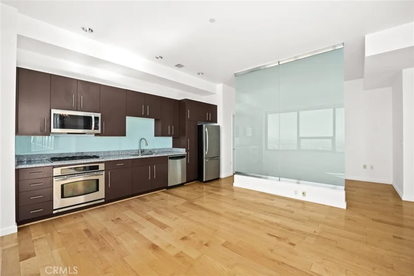1100 Wilshire Boulevard #3309 photo 8