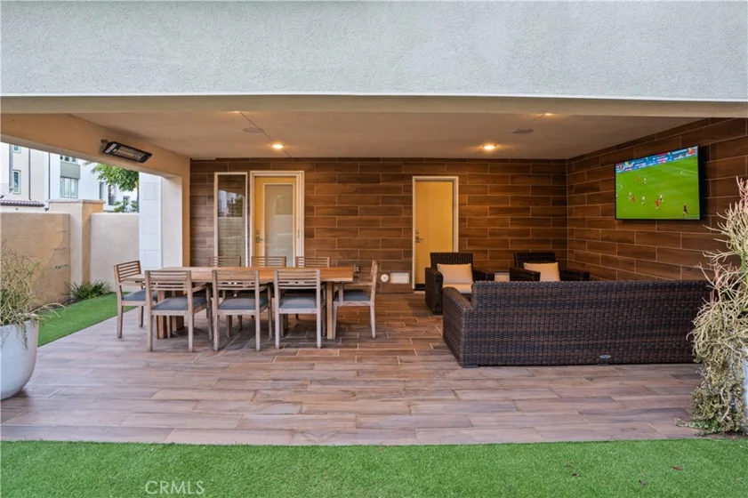 2765 Doheny photo 2