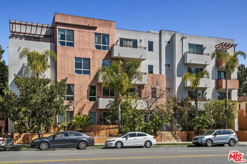 2010 S Beverly Glen Boulevard #102 photo 1