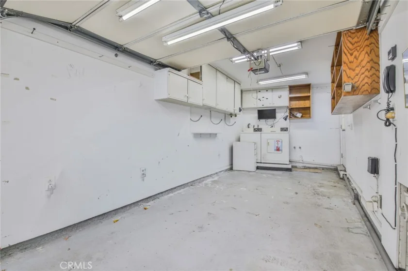 10406 Carlyle Court photo 32