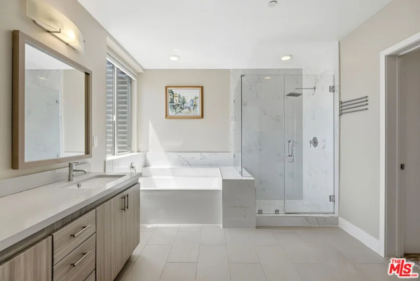 13337 Beach Avenue #403 photo 14