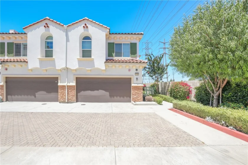 2728 W Ball Road photo 14