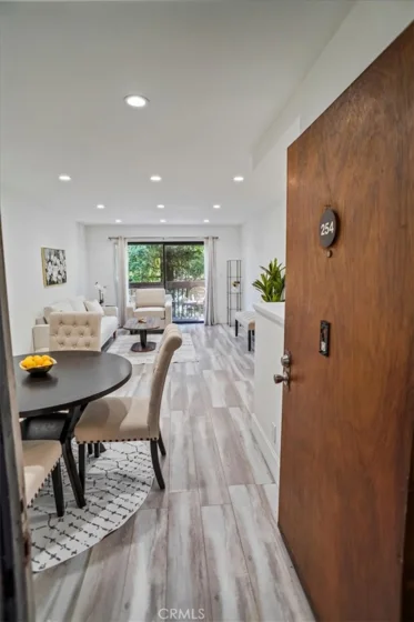 22100 Burbank Boulevard #254F photo 1