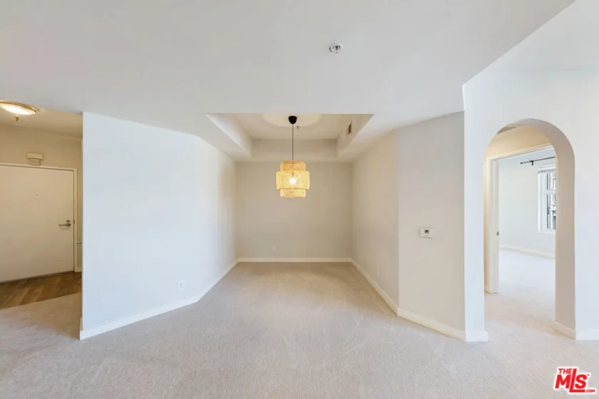 620 S Gramercy Place #320 photo 24
