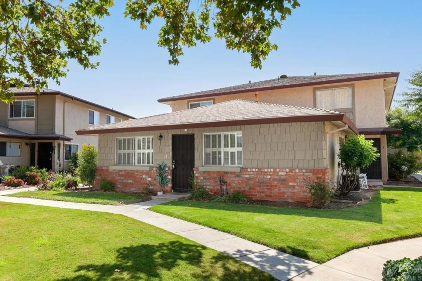 8830 Mission Vega Court #1 photo 1