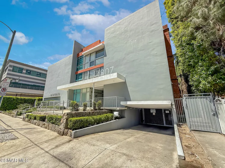 4807 Woodley Avenue #207 photo 3