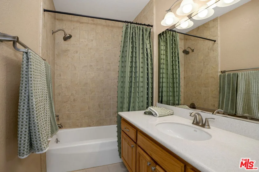 5845 Doverwood Drive #106 photo 7