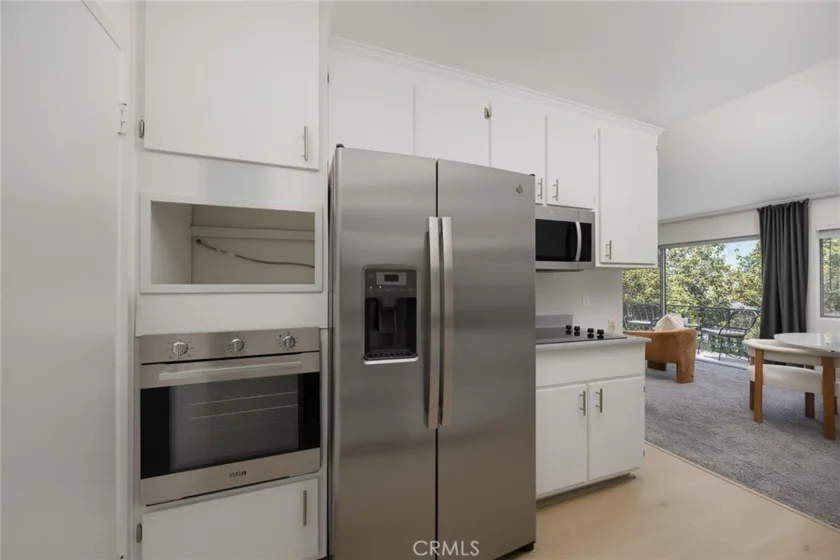 420 S Madison Avenue #301 photo 17
