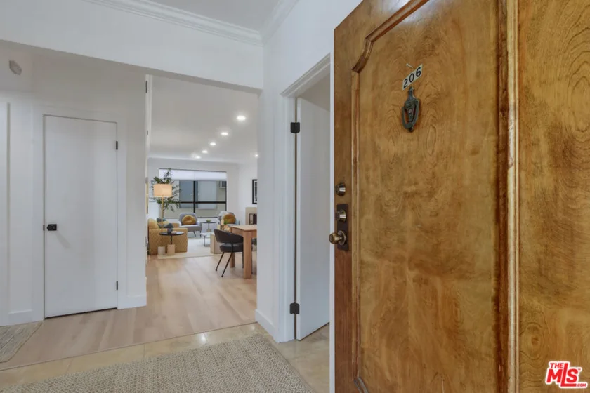 4707 Willis Avenue #206 photo 8