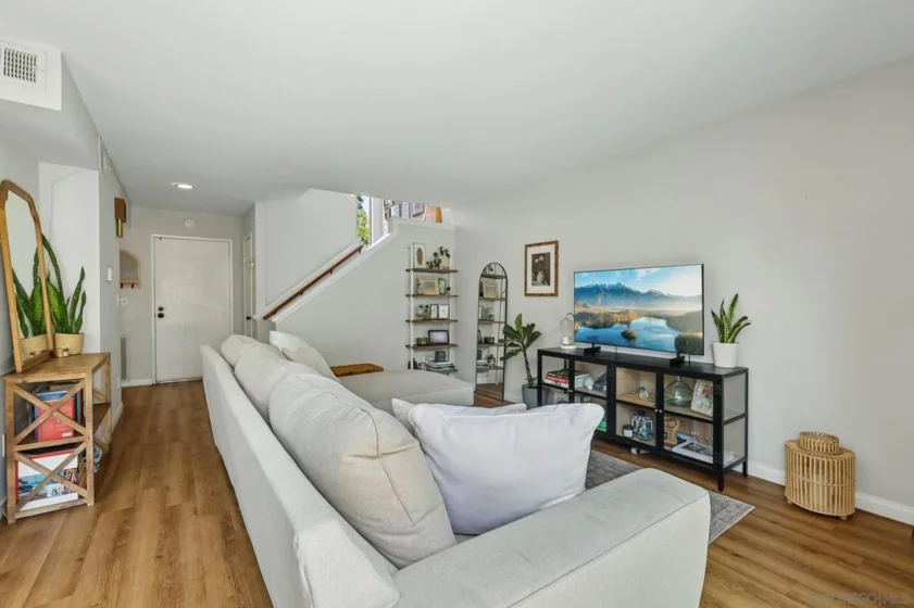 5455 Baltimore Drive #8 photo 3