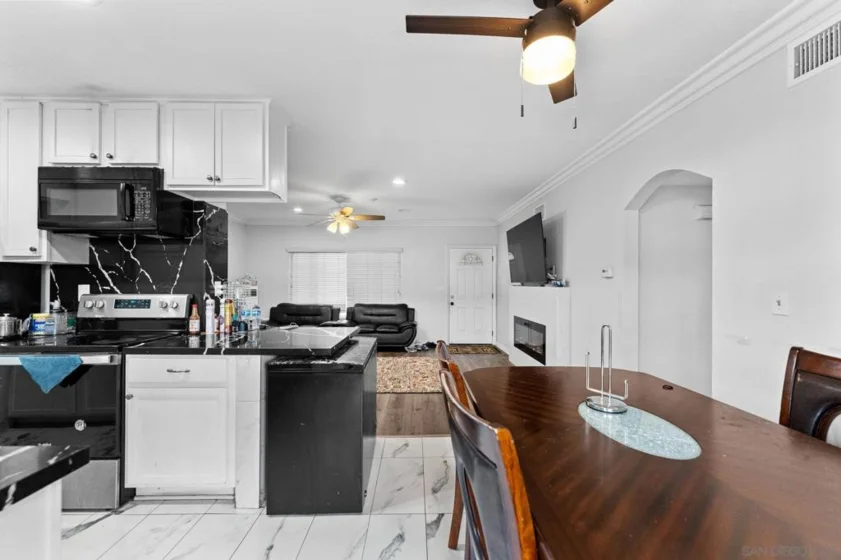 1000 Estes Street #31 photo 28
