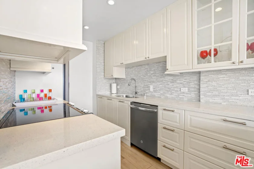 10501 Wilshire Boulevard #1709 photo 14