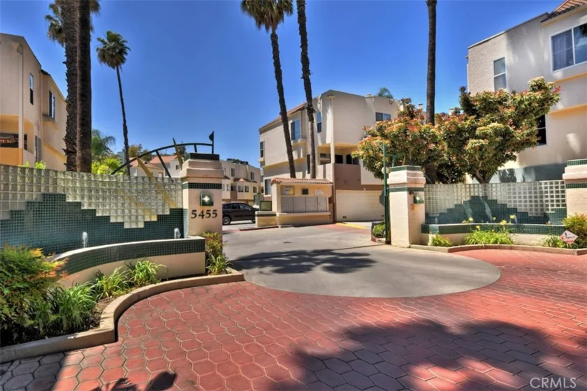 5455 Sylmar Avenue #2504 photo 1