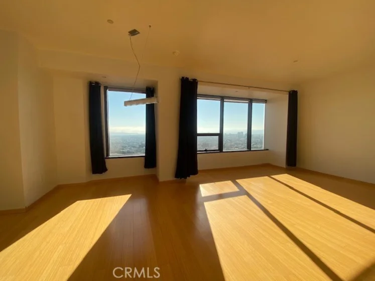 1100 Wilshire Boulevard #2601 photo 6