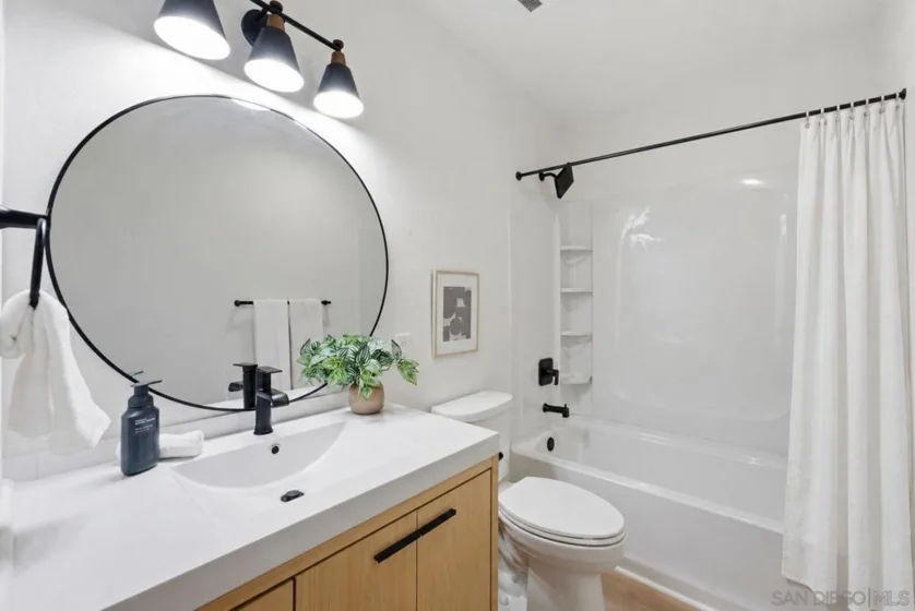 8220 Vincetta Drive #55 photo 9
