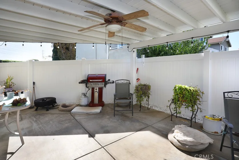 700 E Taft #22 photo 31