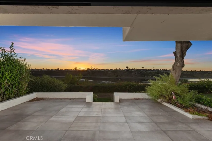 2021 Avenida Chico photo 37