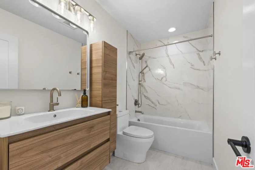 10720 Ohio Avenue #21 photo 23