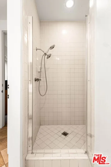 1370 Kelton Avenue #106 photo 32