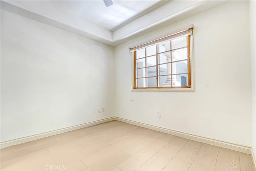 333 N Hill Avenue #203 photo 15