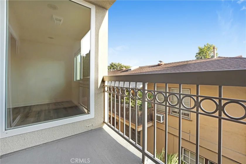 335 S Sierra Madre #203B photo 18