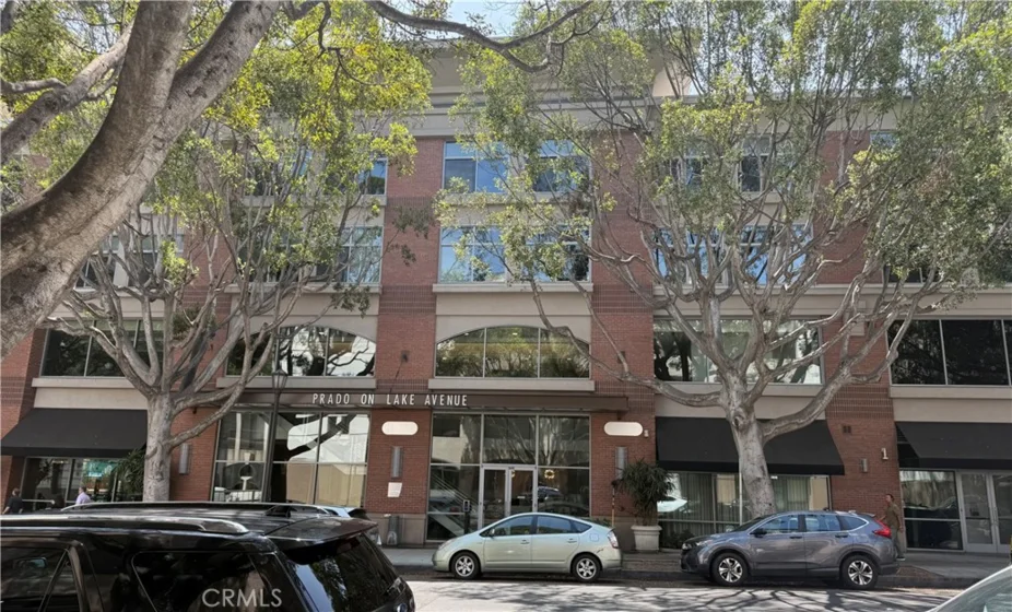 840 E Green Street #227 photo 1