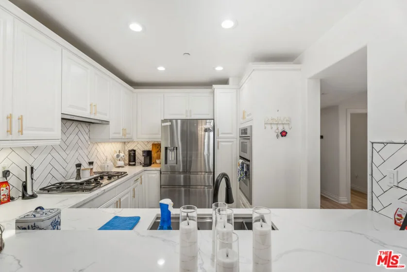 1000 E Ocean Boulevard #104 photo 10