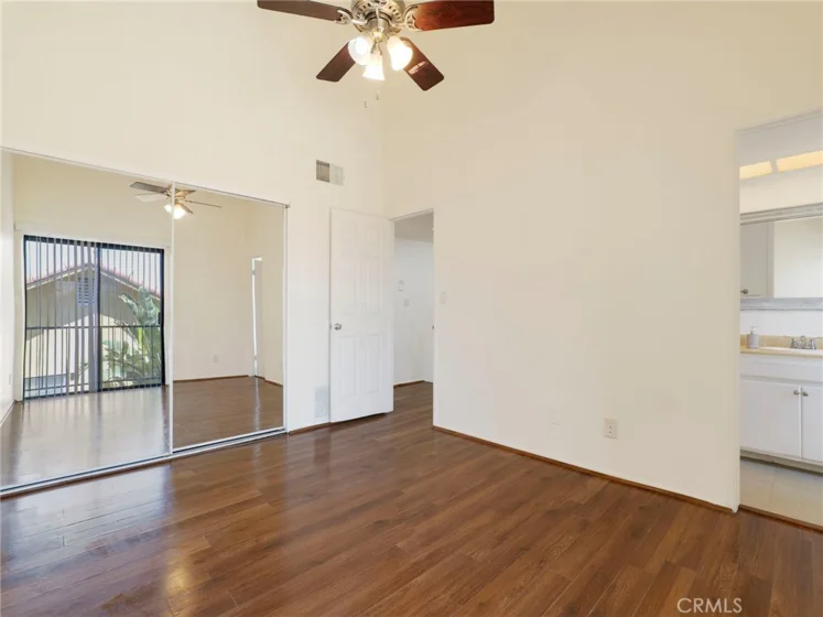 18954 Sherman Way #9 photo 7