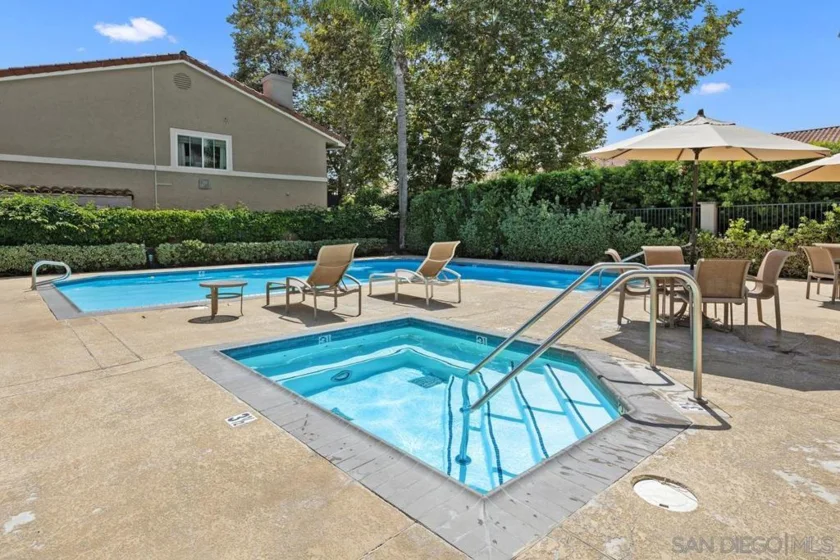 7565 Charmant Drive #417 photo 34