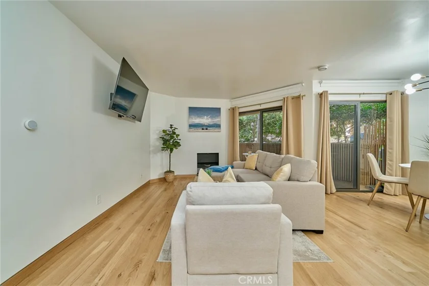 950 N Kings Road #45 photo 8