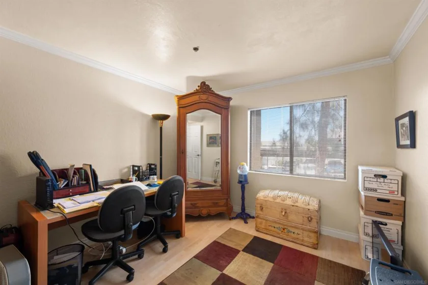 5649 Lake Park #102 photo 23